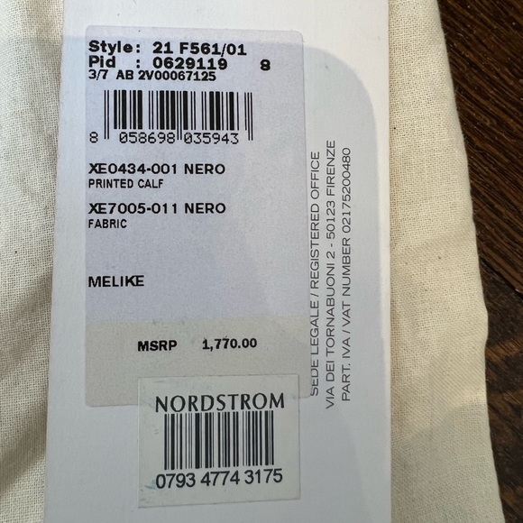 Authentic Salvatore ferragamo - Picture 6 of 6